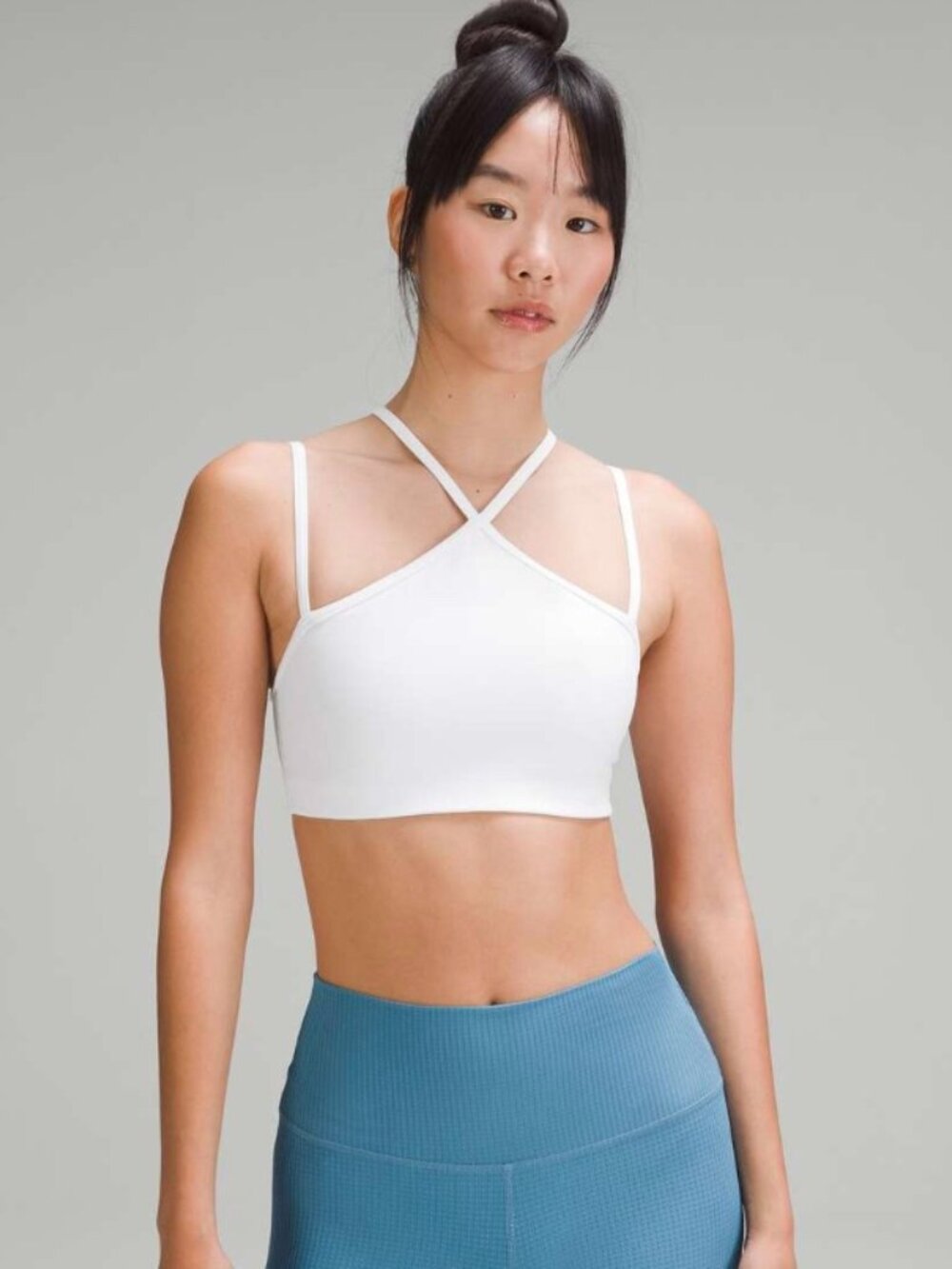Lululemon Flow Y Strappy Bra Nulu Light Support A-C Cup Sz 2 w/ Pads Square Dot